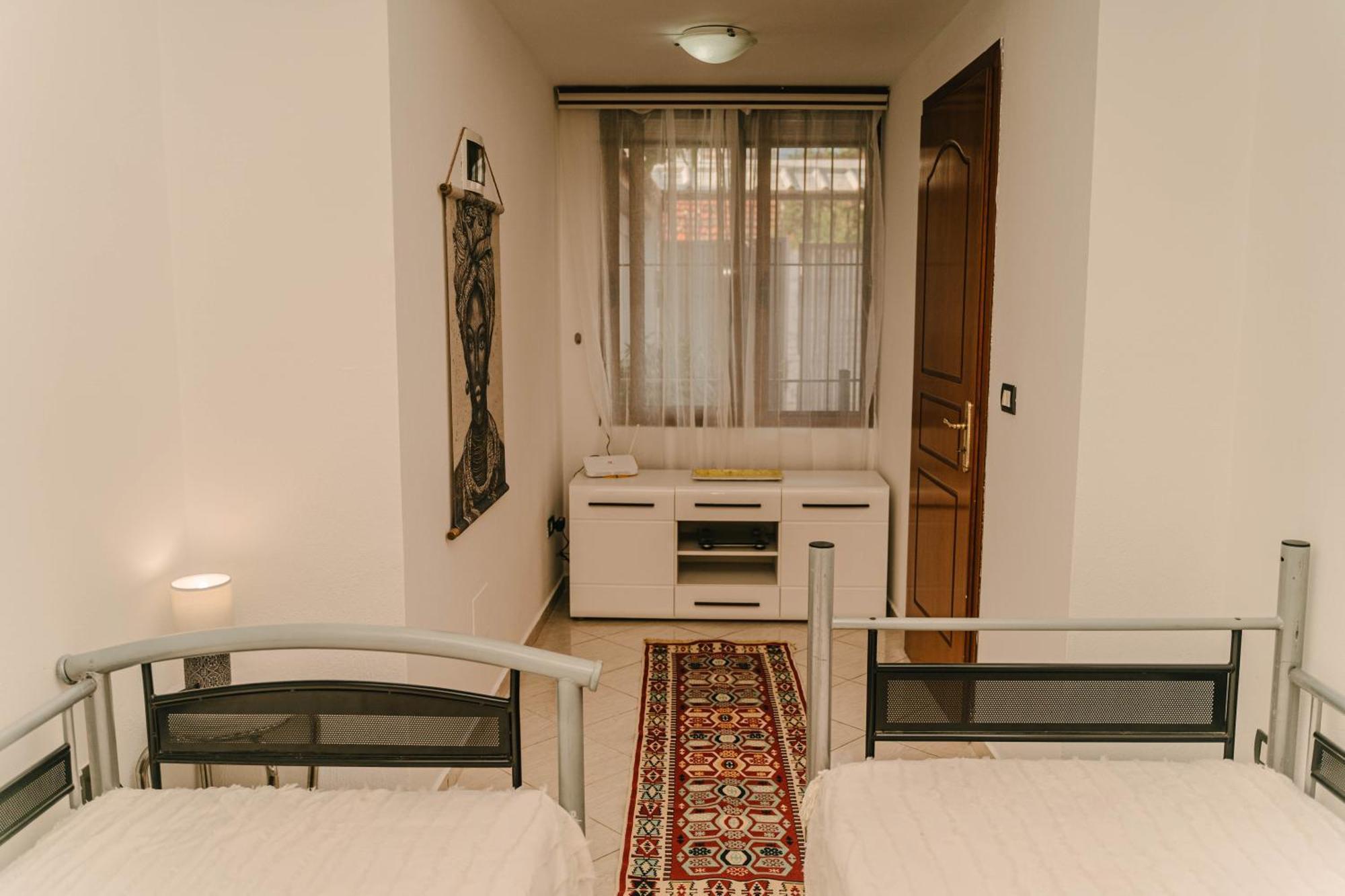 Peaceful Villa In New Bazaar Tirana Kültér fotó